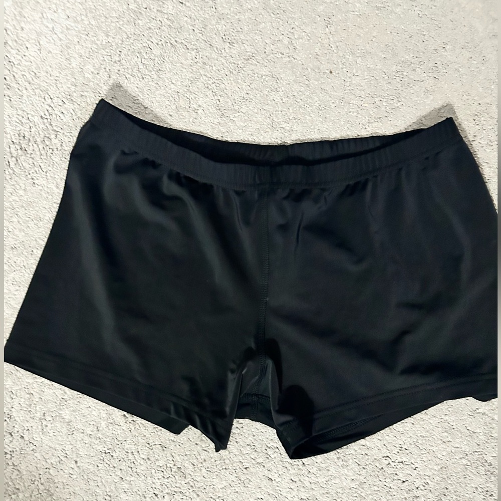 NWOT volley ball/ swim trunk